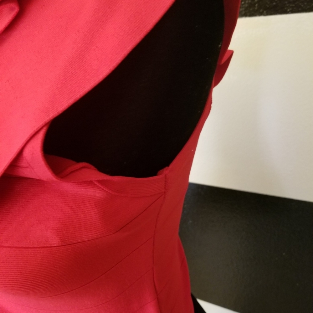 bebe Red One-Shoulder Ruffle Crop Top - Picture 4 of 7